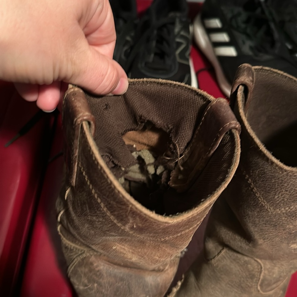 Boots - Picture 5 of 5